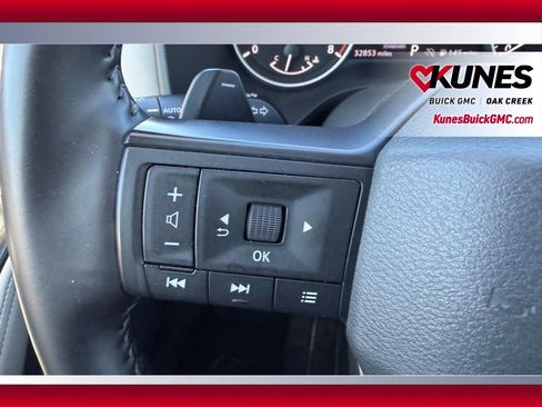 Used 2025 Nissan Rogue SV image 11