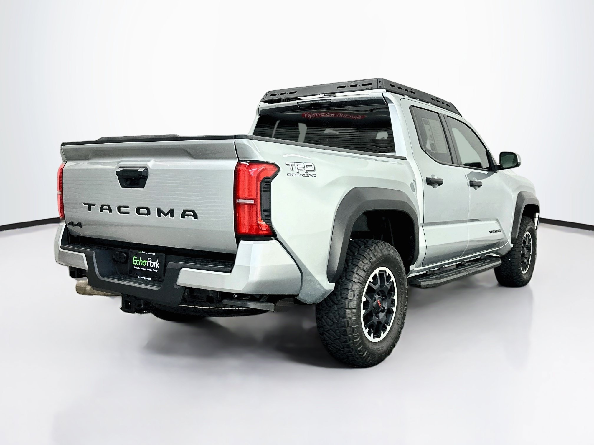 Used 2024 Toyota Tacoma TRD Off-Road AWD/4WD image 9