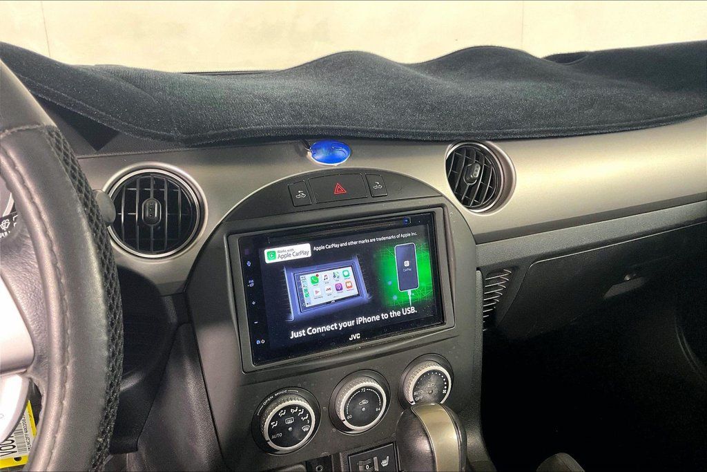 Used 2010 MAZDA MX-5 Miata Grand Touring w/ Premium Pkg RWD image 5