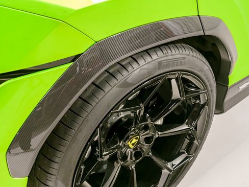 Used 2024 Lamborghini Urus Performante image 38