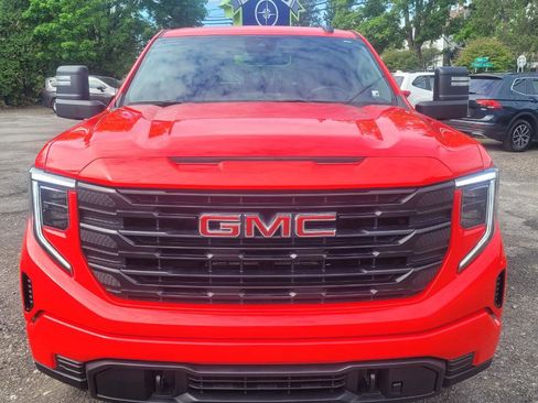 Used 2024 GMC Sierra 1500 Pro w/ Graphite Edition AWD/4WD image 2