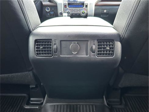 Used 2020 Toyota Tundra Limited image 18