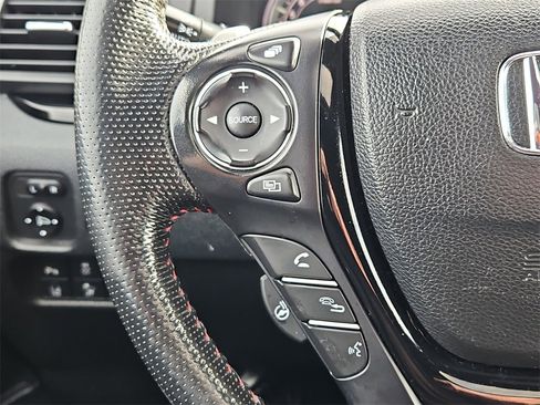 Certified 2022 Honda Ridgeline Black Edition image 29