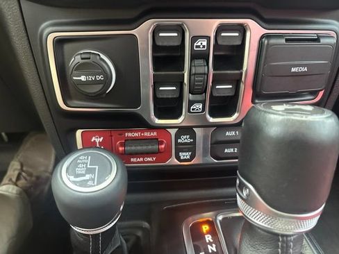 Certified 2024 Jeep Wrangler Unlimited Rubicon 392 w/ Dual Top Group AWD/4WD image 50