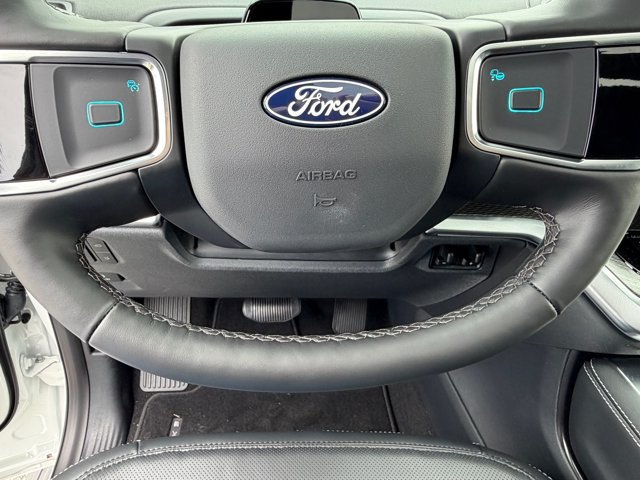 New 2027 Ford Expedition Platinum w/ Stealth Appearance Package AWD/4WD image 30