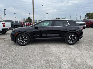 New 2026 Chevrolet Equinox EV LT video 2