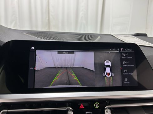 Used 2023 BMW 440i xDrive Coupe w/ Premium Package image 18