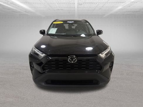 Used 2024 Toyota RAV4 XLE w/ Convenience Package FWD image 2