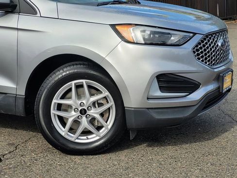 Certified 2023 Ford Edge SEL image 6