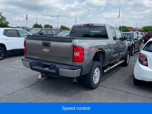 Used 2007 Chevrolet Silverado 2500 LTZ w/ Suspension Package, Off-Road AWD/4WD image 2