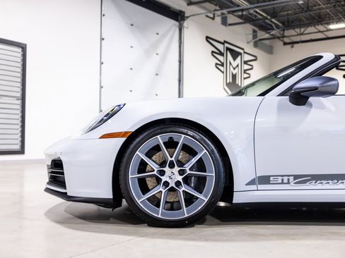 Used 2026 Porsche 911 Carrera T RWD image 20