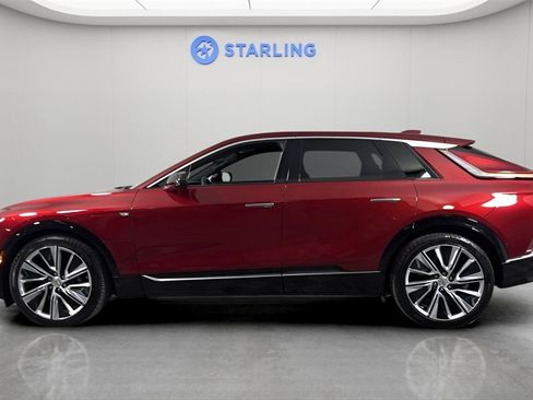 Used 2024 Cadillac Lyriq Luxury w/ LPO, Floor Liner Package image 3