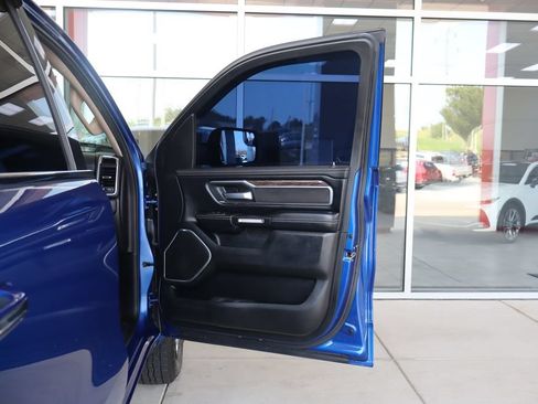 Used 2019 RAM 1500 Laramie AWD/4WD image 41