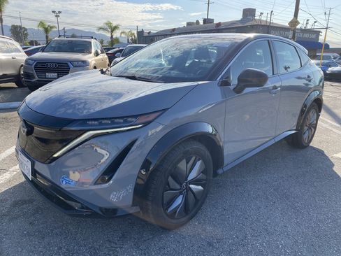 Used 2023 Nissan Ariya FWD image 2