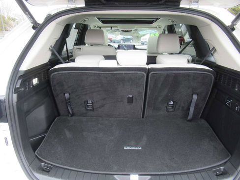 Used 2024 MAZDA CX-90 3.3 Turbo w/ Premium Plus Pkg image 21