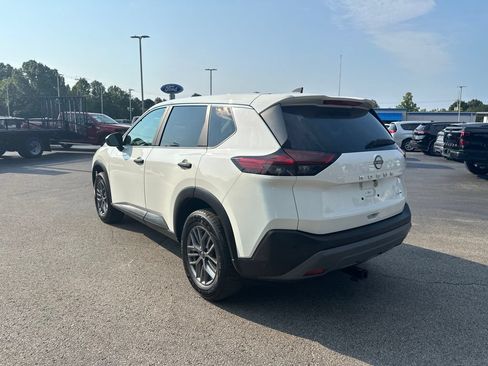 Used 2023 Nissan Rogue S AWD/4WD image 5