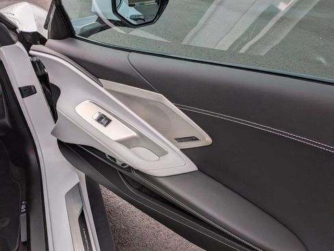 Used 2023 Chevrolet Corvette Stingray 2dr Coupe w/2LT image 15