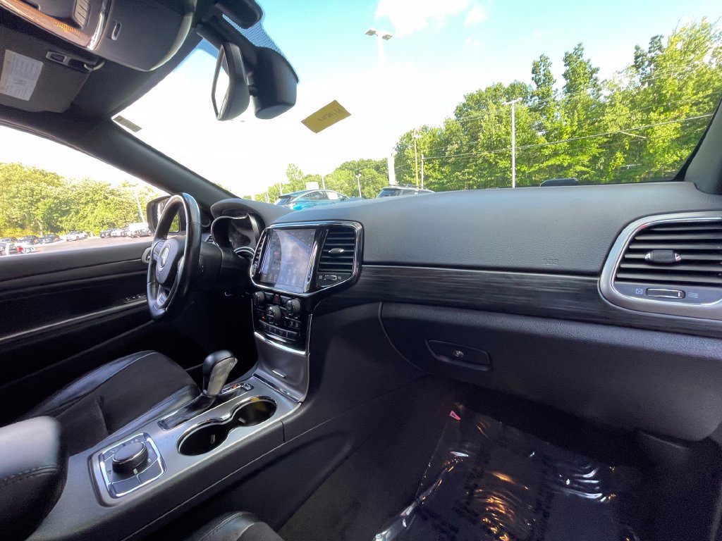 Used 2022 Jeep Grand Cherokee Laredo X AWD/4WD image 13