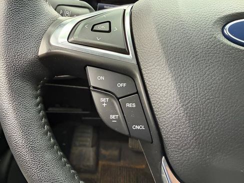 Certified 2022 Ford Edge SEL w/ Convenience Package AWD/4WD image 18