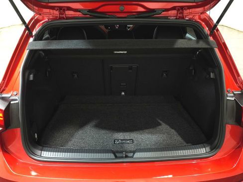 Used 2022 Volkswagen GTI SE FWD image 6