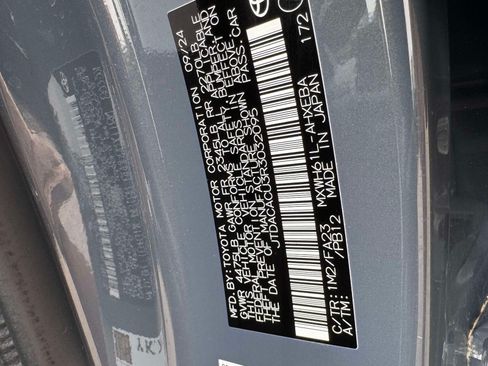 Certified 2024 Toyota Prius Prime FWD image 27