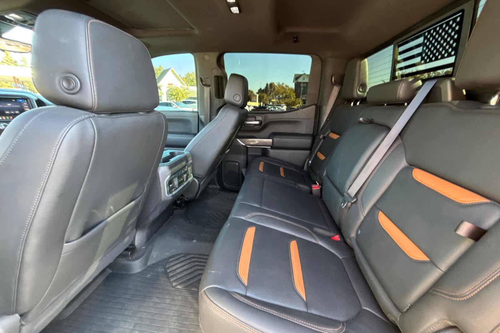 Used 2020 GMC Sierra 1500 AT4 w/ AT4 Premium Package AWD/4WD image 4