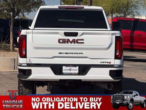 Used 2022 GMC Sierra 2500 AT4 image 6