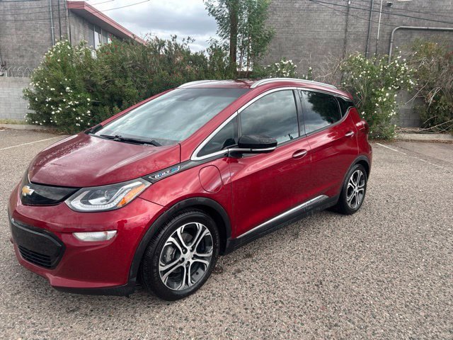 Used 2017 Chevrolet Bolt Premier w/ Driver Confidence II Package FWD image 1