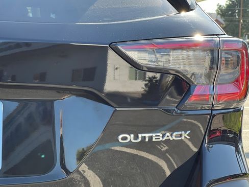 Certified 2022 Subaru Outback Premium image 32