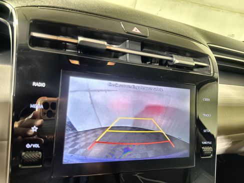 Used 2022 Hyundai Tucson SEL FWD image 19