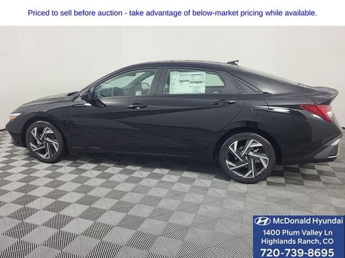 Certified 2025 Hyundai Elantra SEL FWD image 10