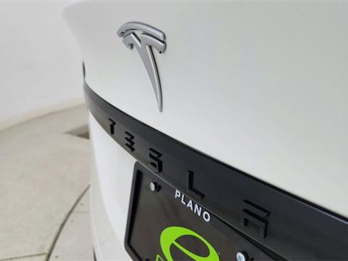 Used 2022 Tesla Model X Plaid image 16