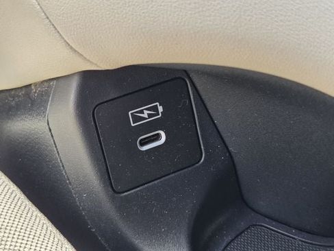 Used 2025 Honda HR-V LX image 21