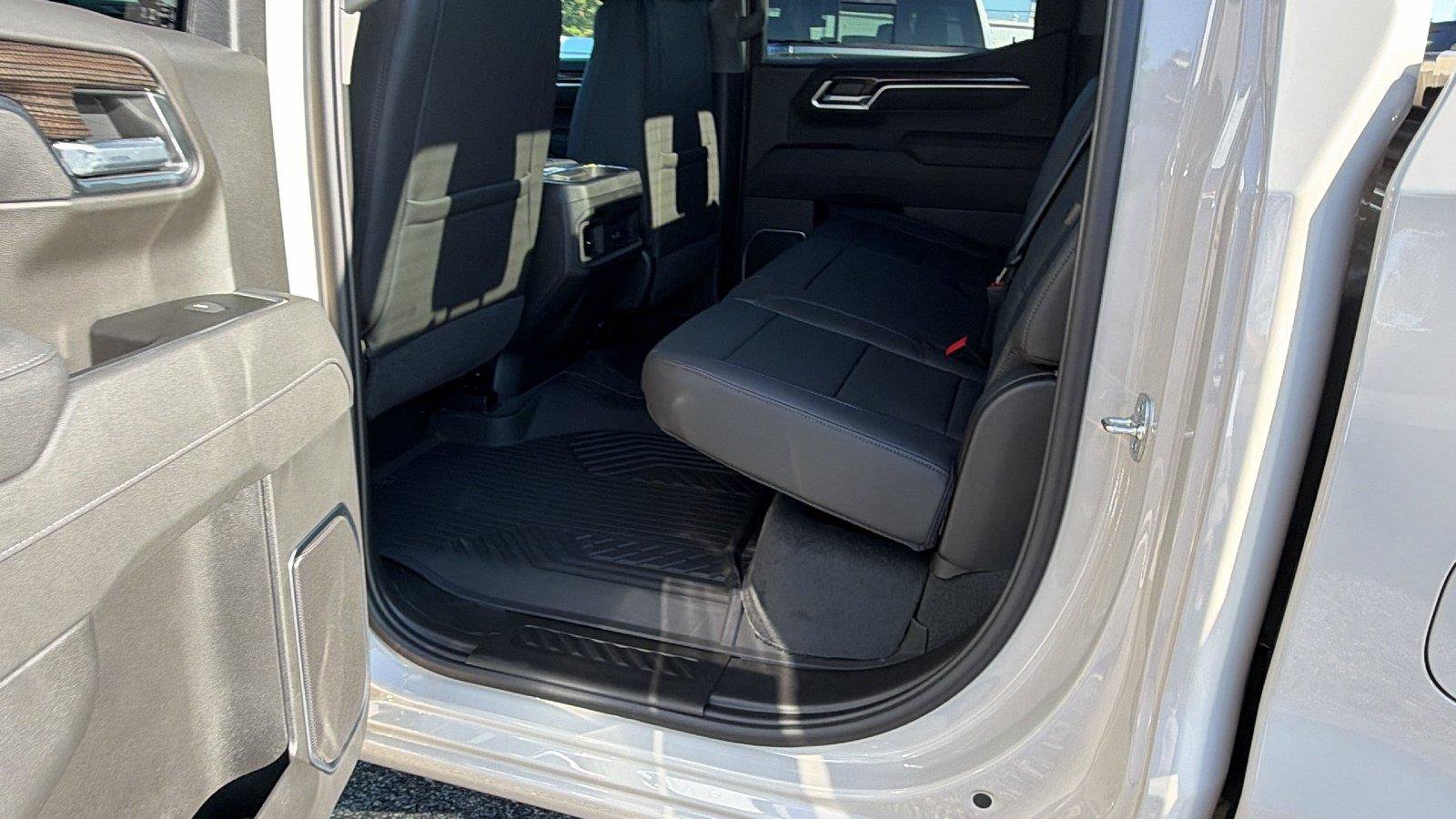 New 2026 Chevrolet Silverado 1500 RST w/ RST All Star Premium Package AWD/4WD image 19
