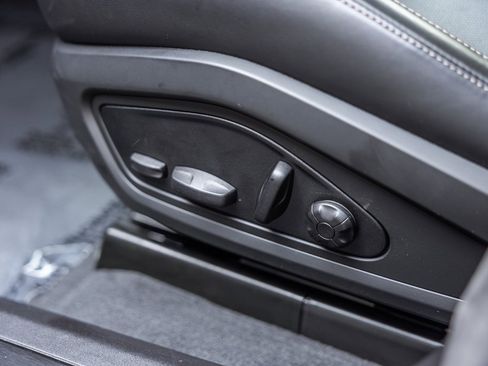 Certified 2025 Porsche Taycan Turbo image 21