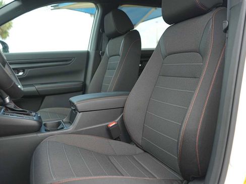 Used 2026 Honda CR-V Sport image 11