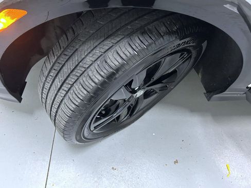 Used 2025 Buick Encore GX Sport Touring w/ Comfort Package image 23