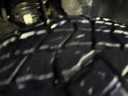 Used 2024 Chevrolet Colorado ZR2 w/ ZR2 Convenience Package III image 34