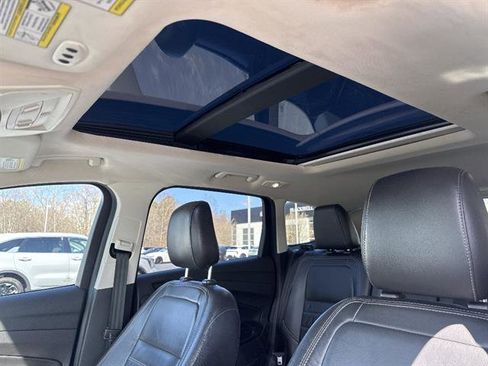 Used 2018 Ford Escape Titanium image 15