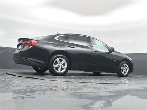 Used 2024 Chevrolet Malibu LT image 39