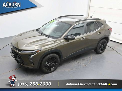 Used 2024 Chevrolet Trax ACTIV FWD image 27