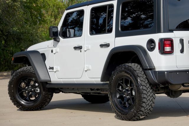 Used 2025 Jeep Wrangler Unlimited Sport AWD/4WD image 29