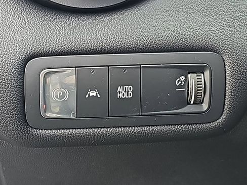 New 2025 Chevrolet Blazer EV LT image 18