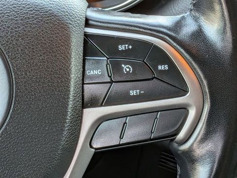 Certified 2021 Jeep Grand Cherokee Limited AWD/4WD image 22