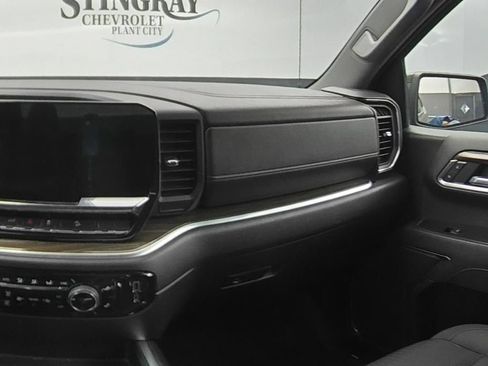 Used 2022 Chevrolet Silverado 1500 RST AWD/4WD image 15