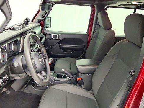 Used 2021 Jeep Gladiator Sport AWD/4WD image 19