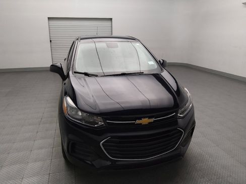 Used 2022 Chevrolet Trax LS w/ Tint and Cruise Package FWD image 14