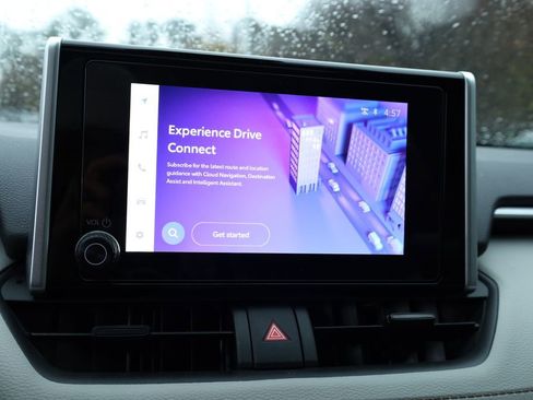 Used 2025 Toyota RAV4 XLE image 6