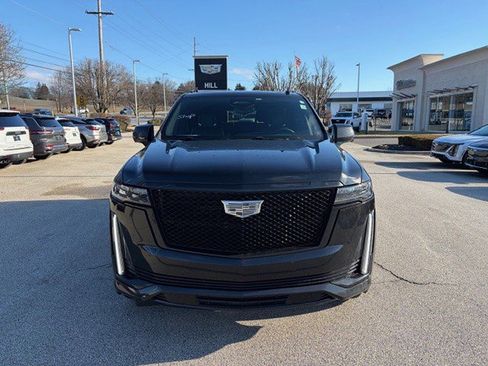 Certified 2024 Cadillac Escalade Sport w/ LPO, ONYX Package image 5