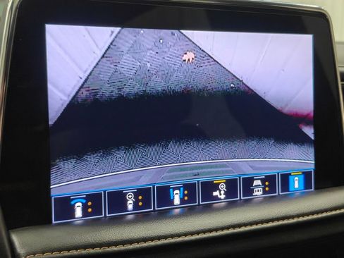 Used 2021 GMC Yukon AT4 w/ AT4 Premium Package image 72